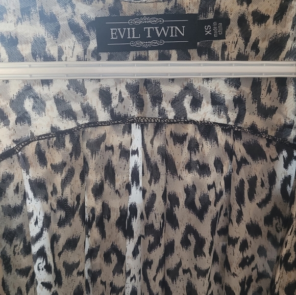 Aritzia Evil Twin kimono. Price drop!! - Picture 6 of 6